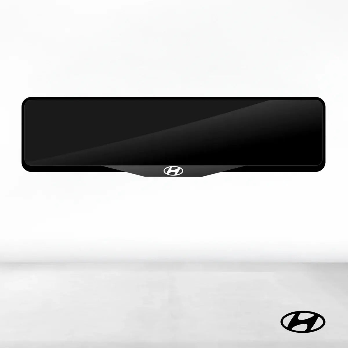 Hyundai plate holders PlateLuxe